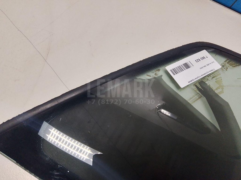 Стекло кузовное глухое правое