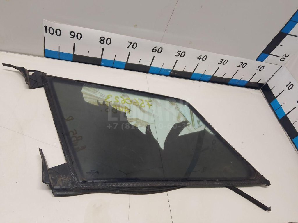 Стекло кузовное глухое правое
