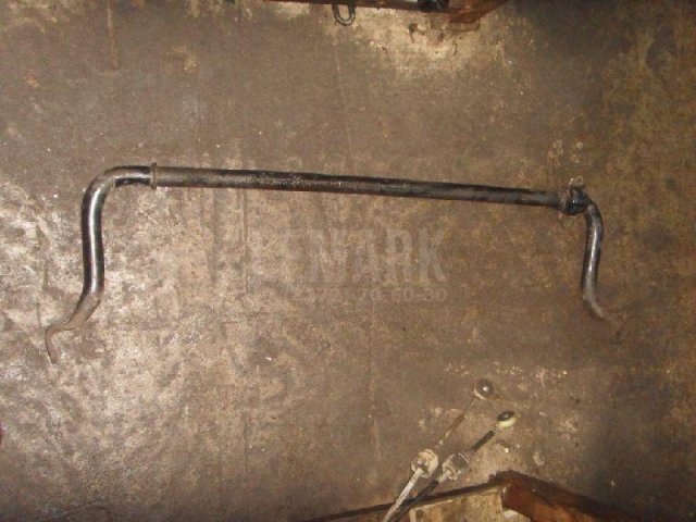 Стабилизатор передний