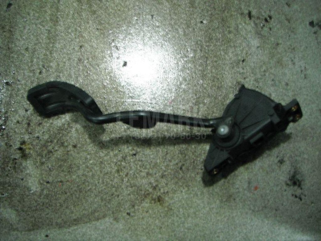 Педаль газа