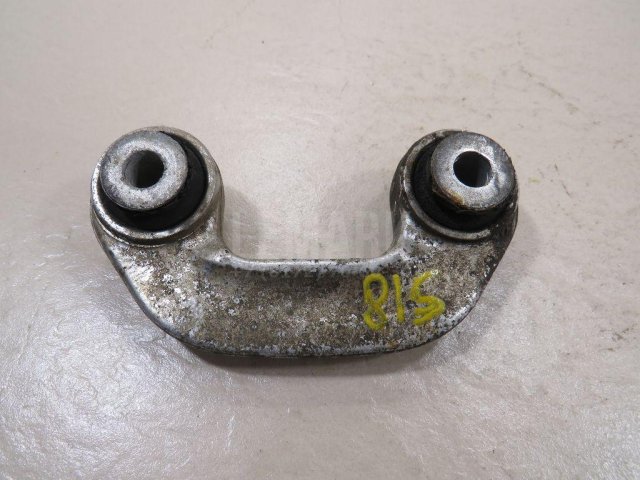 Стойка переднего стабилизатора правая