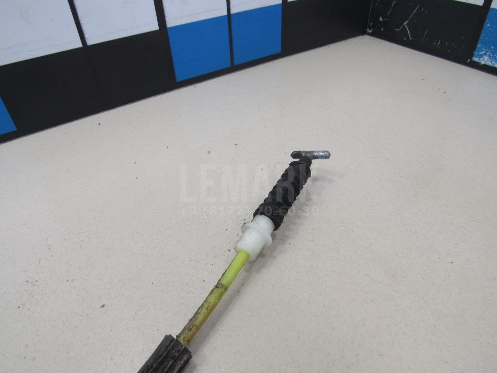 Трос открывания задней двери