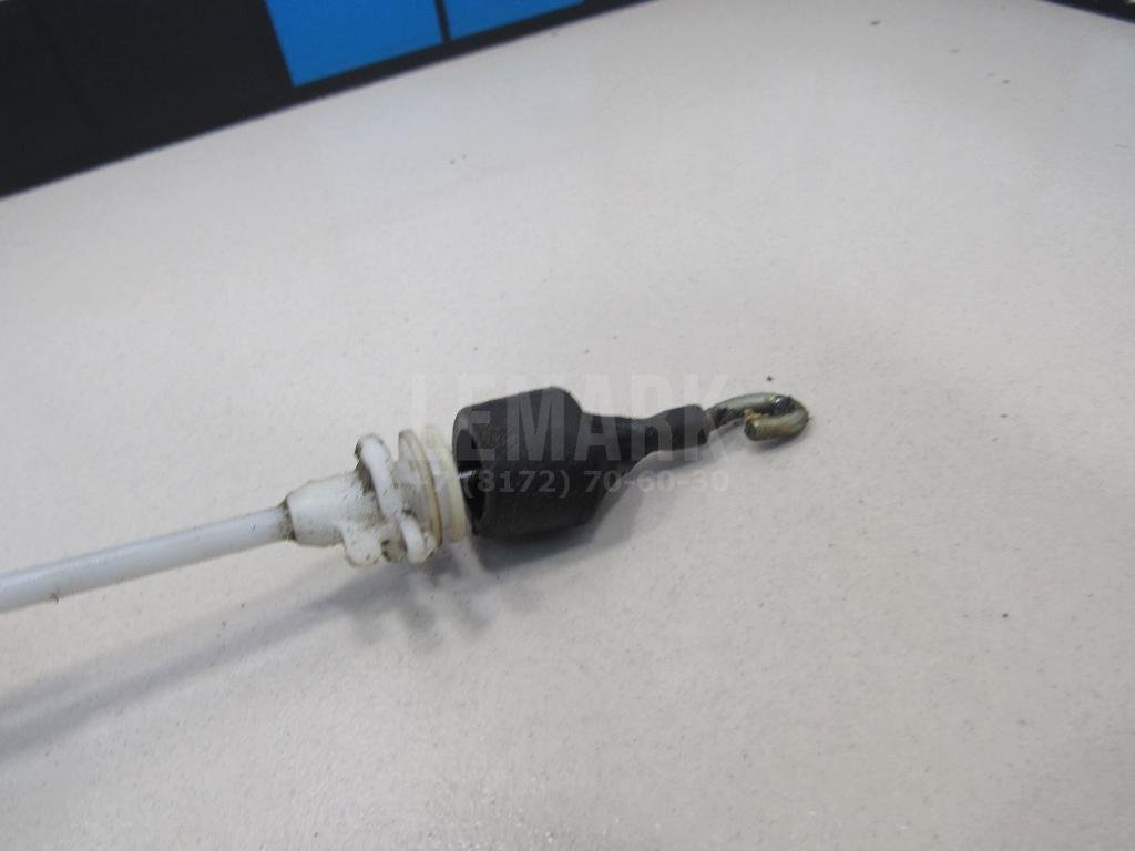 Трос открывания задней двери