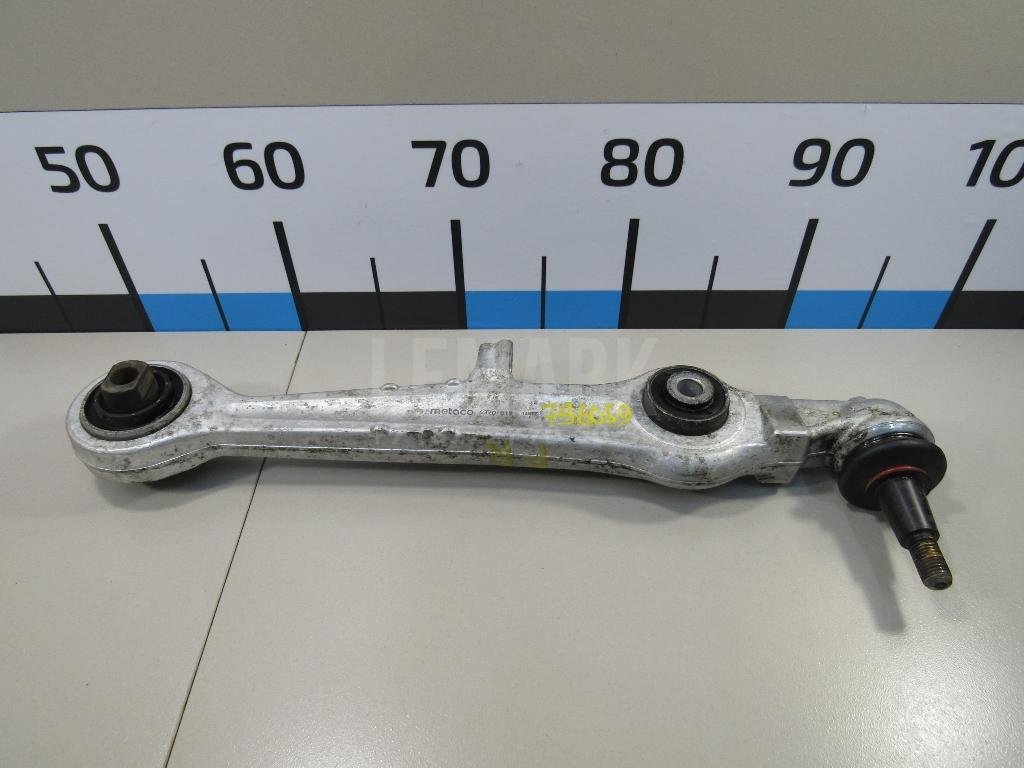 Рычаг передний нижний