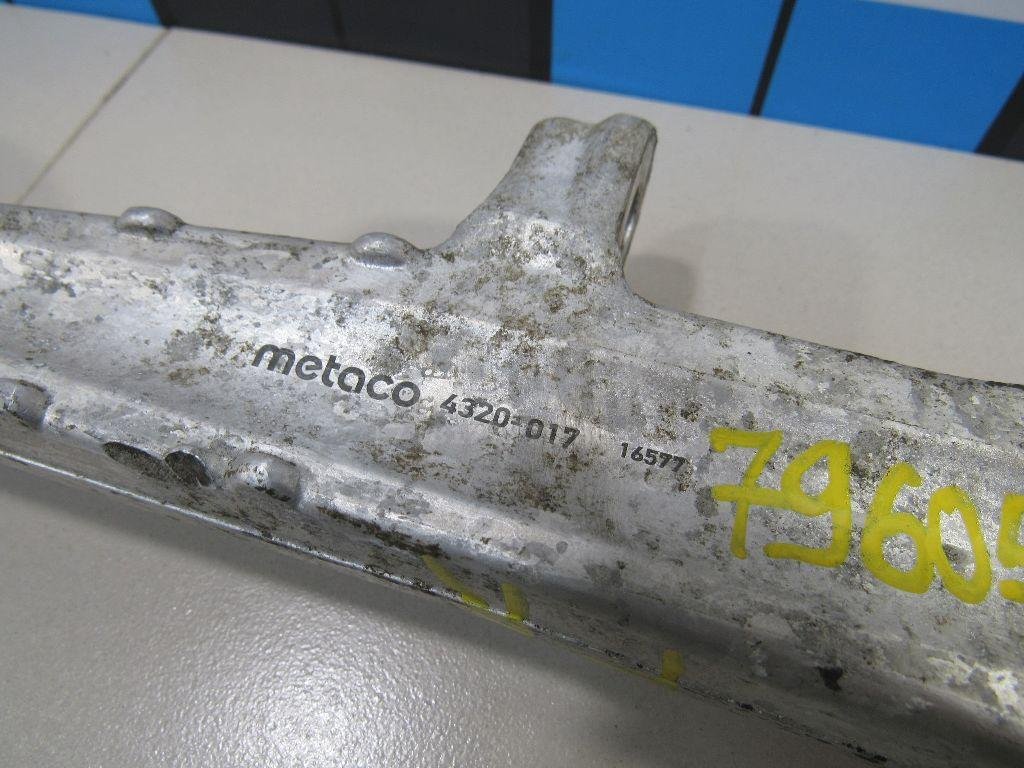 Рычаг передний нижний