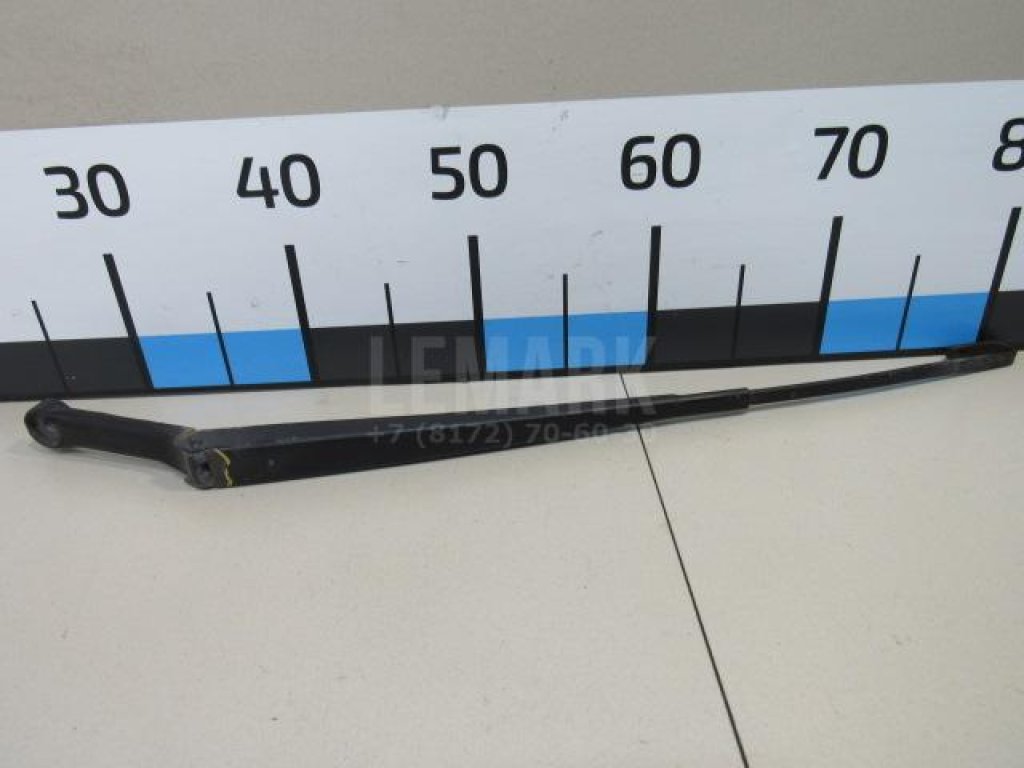 Поводок стеклоочистителя передний правый