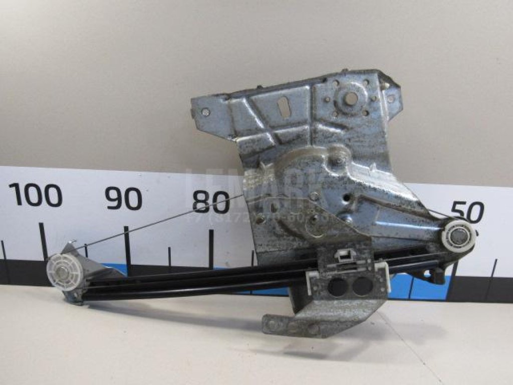 Стеклоподъемник электр. задний правый