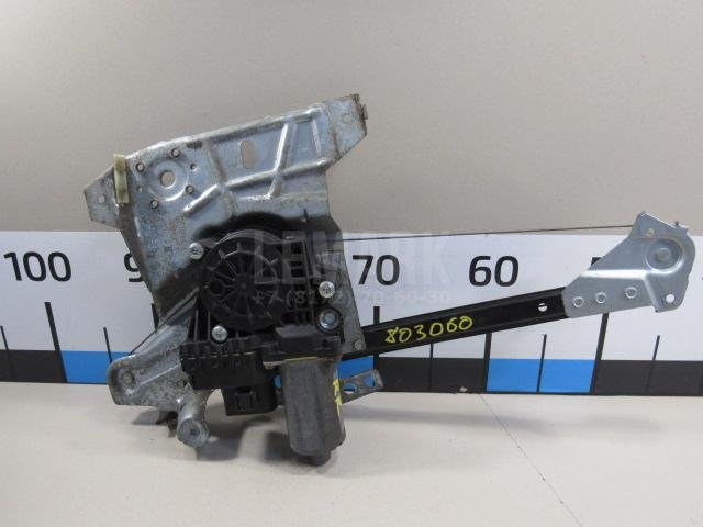 Стеклоподъемник электр. задний правый