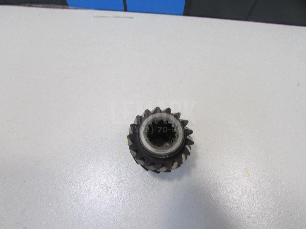 Шестерня привода масляного насоса