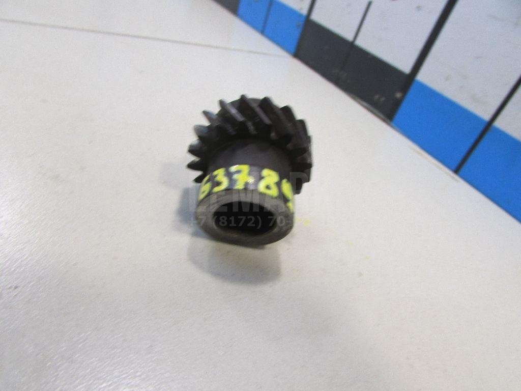 Шестерня привода масляного насоса