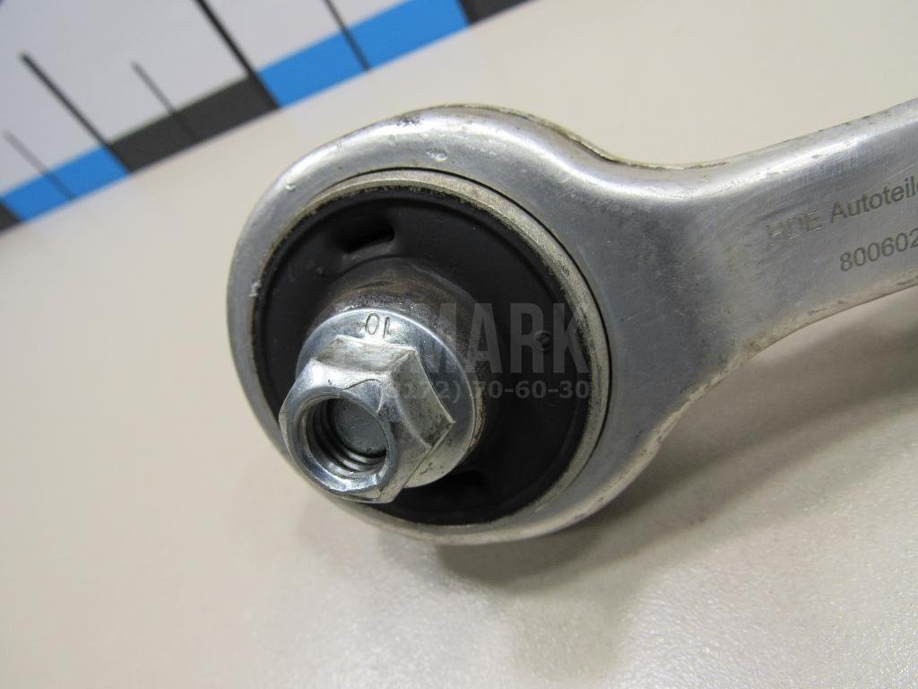 Рычаг передний верхний правый задний