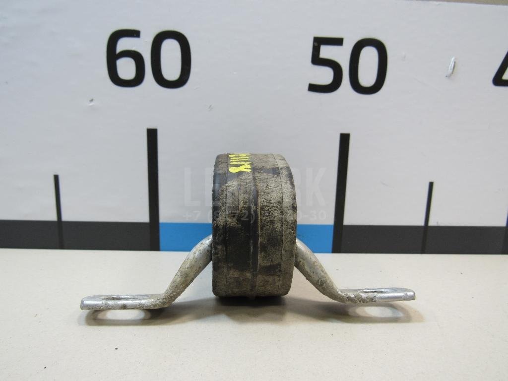 Кронштейн глушителя