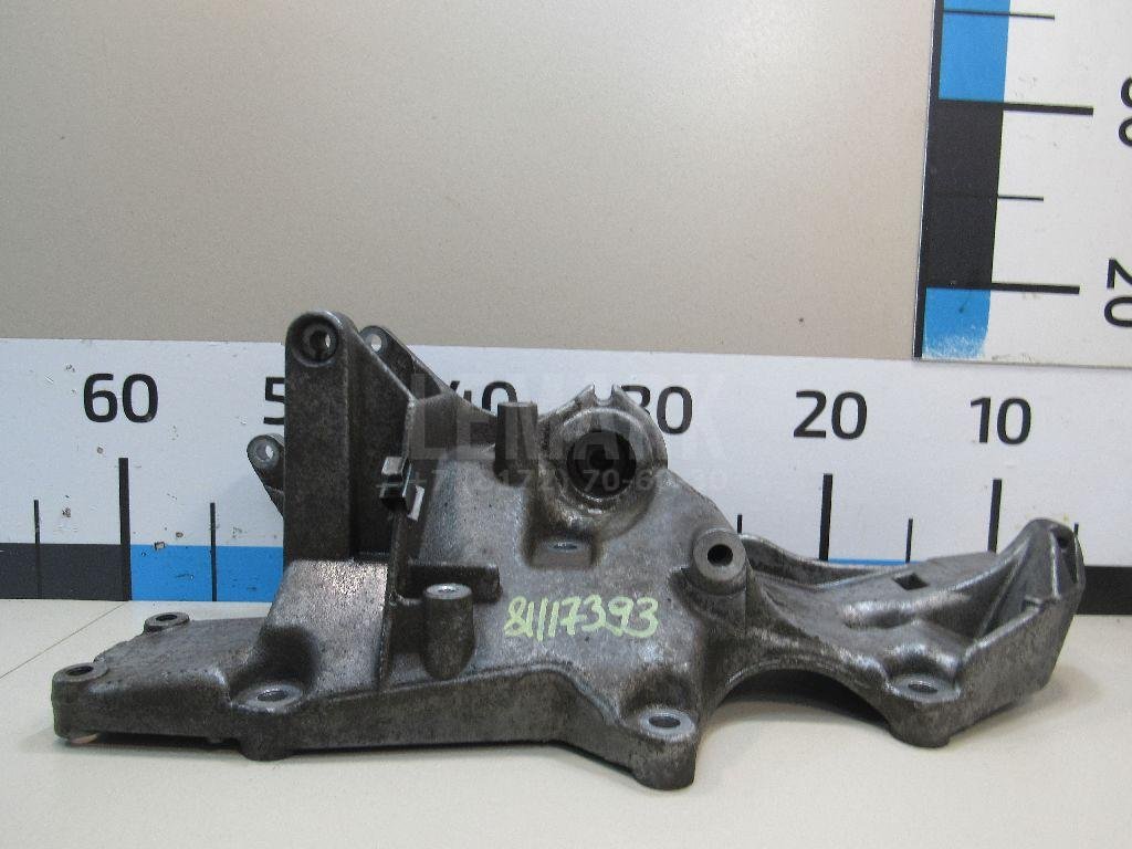 Кронштейн генератора для  Alfa Romeo 33 1986-1989