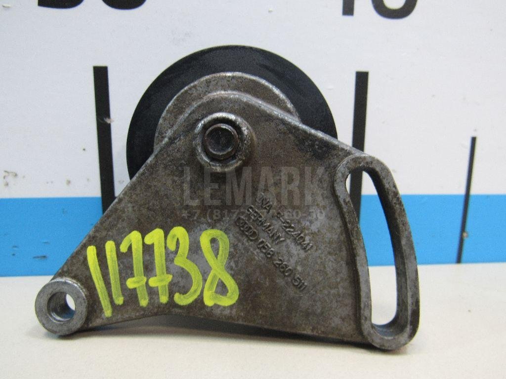 Ролик руч.ремня с кронштейном