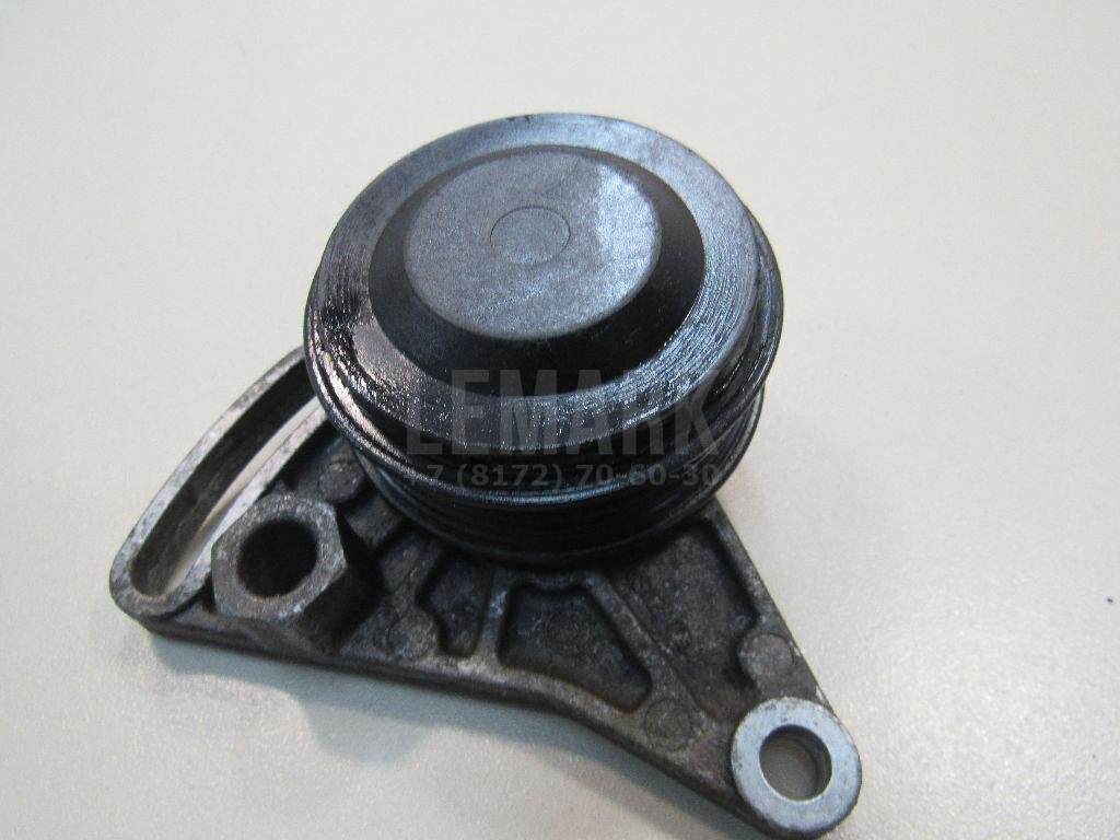 Ролик руч.ремня с кронштейном