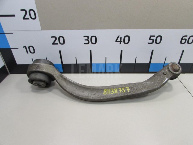 Рычаг передний нижний правый задний