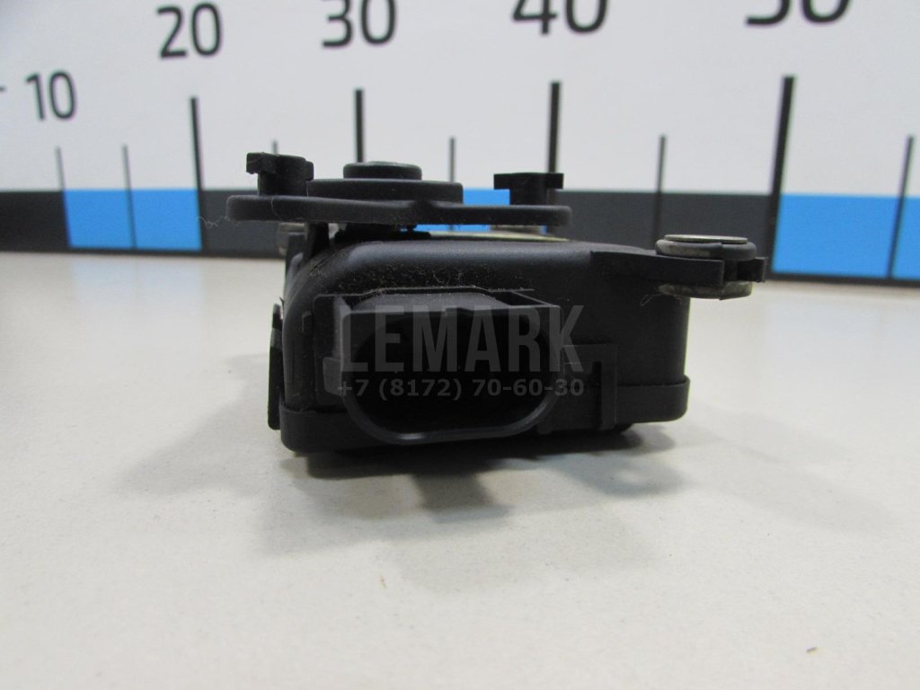 Моторчик заслонки отопителя