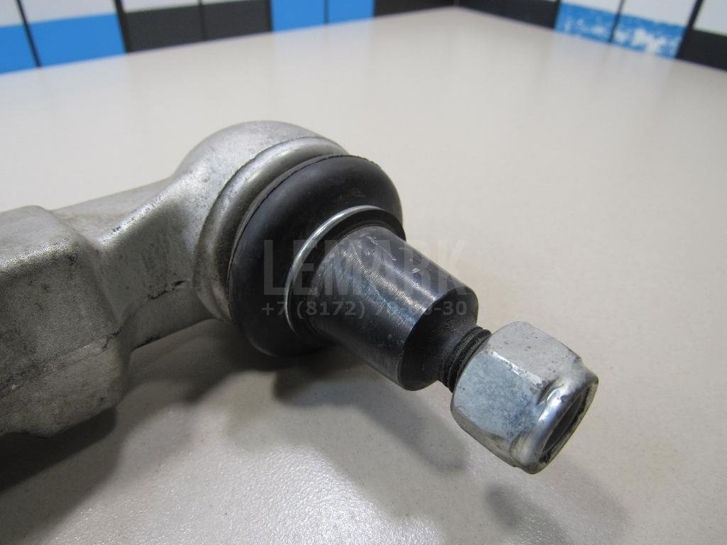 Рычаг передний нижний