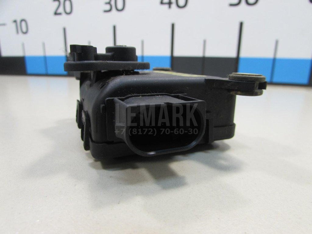 Моторчик заслонки отопителя