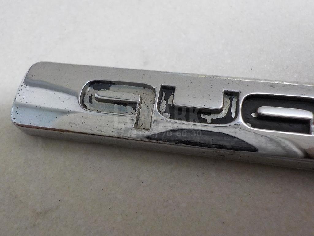 Эмблема на крышку багажника