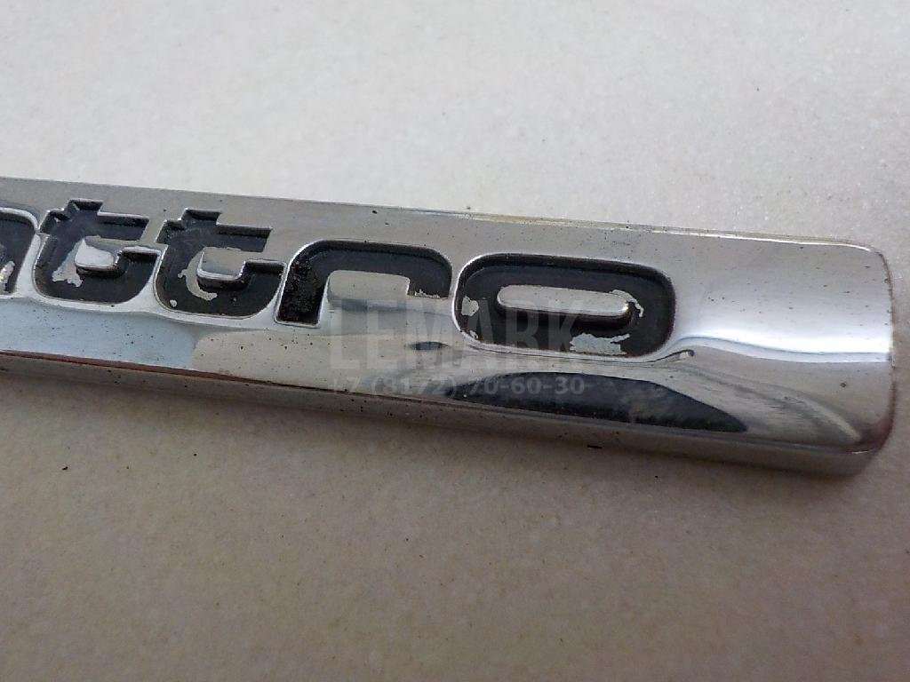 Эмблема на крышку багажника