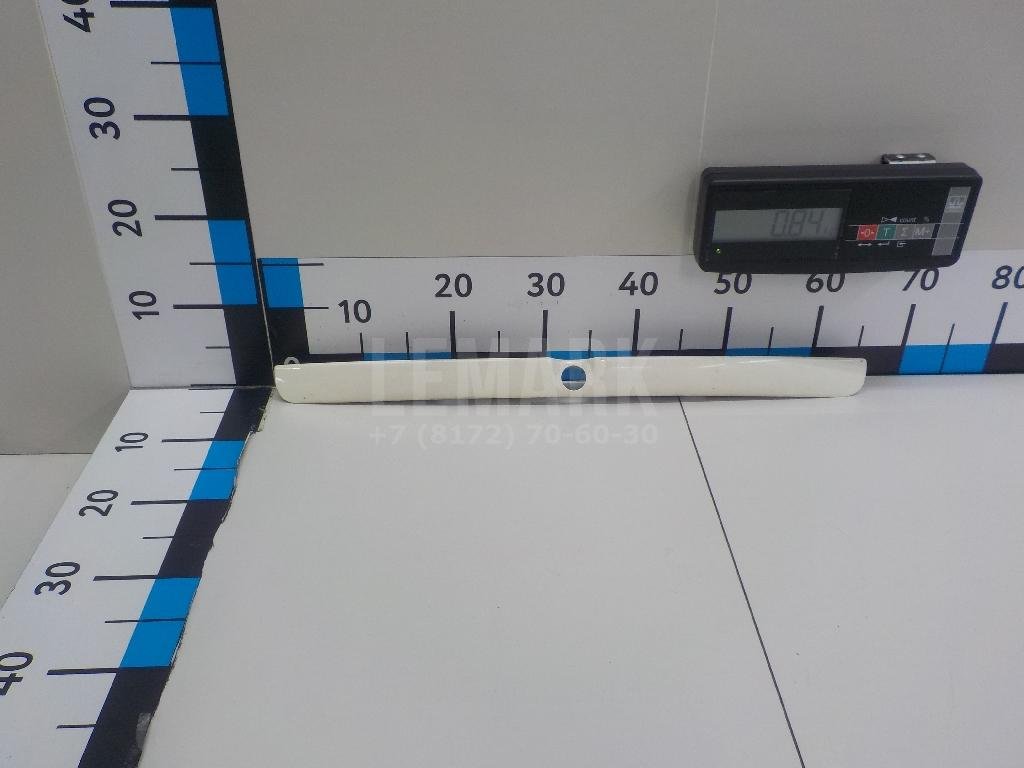 Накладка крышки багажника