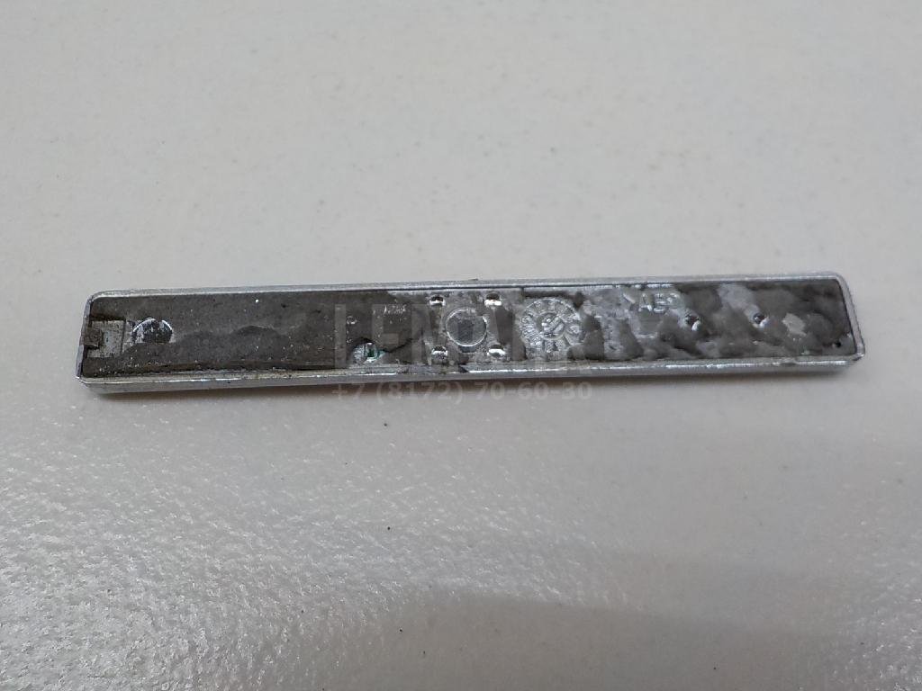 Эмблема на крышку багажника