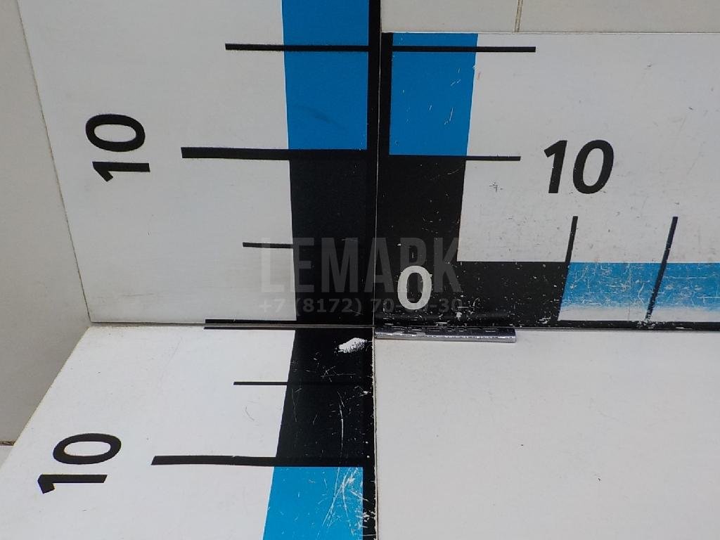 Эмблема на крышку багажника