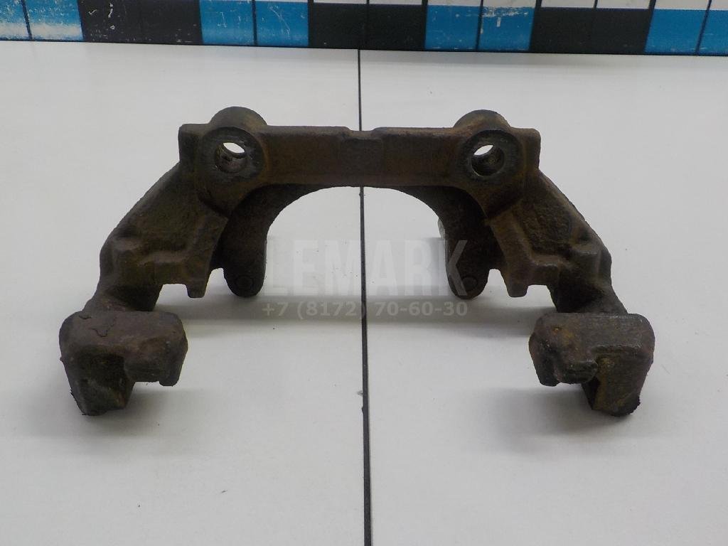 Скоба суппорта переднего