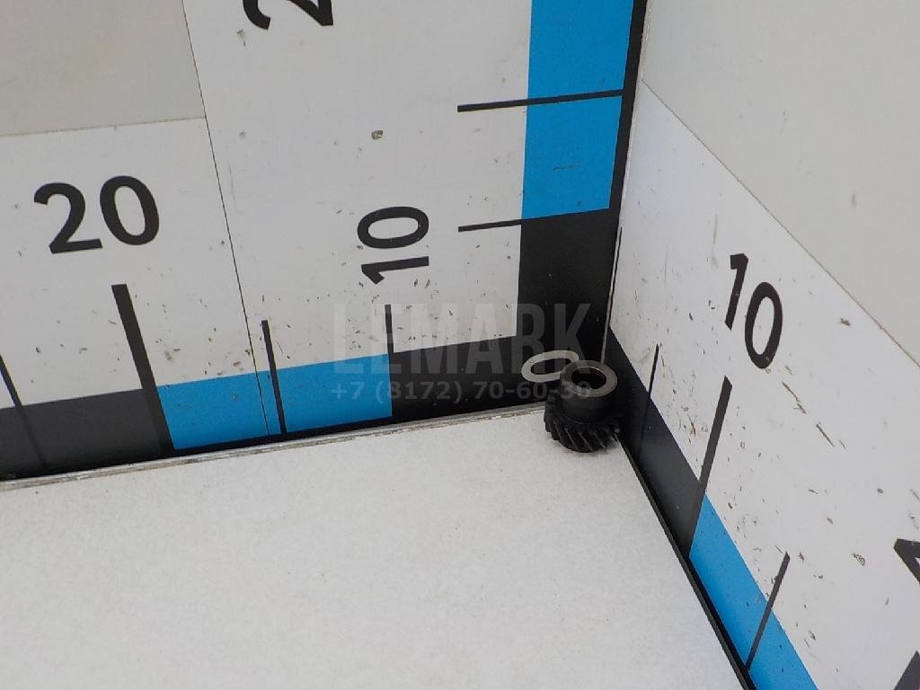 Шестерня привода масляного насоса