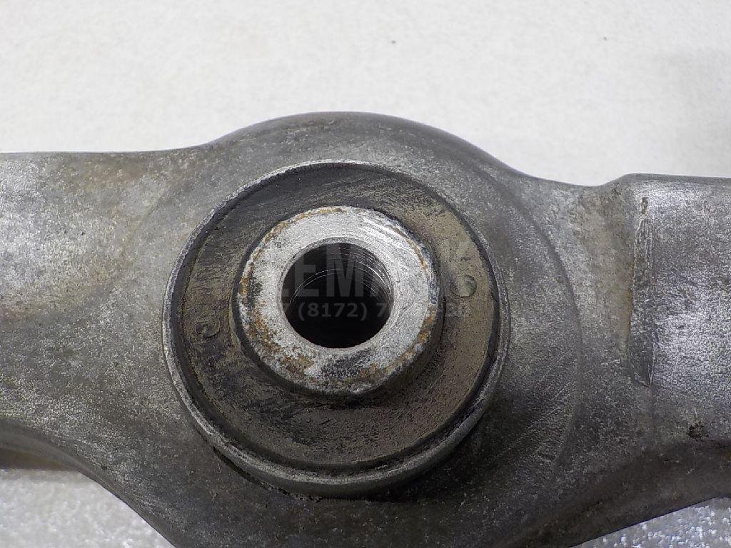 Рычаг передний нижний