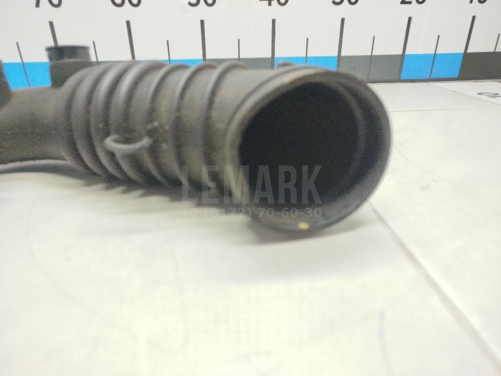 Патрубок воздушного фильтра