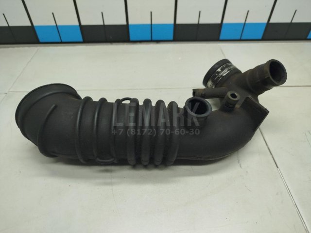 Патрубок воздушного фильтра