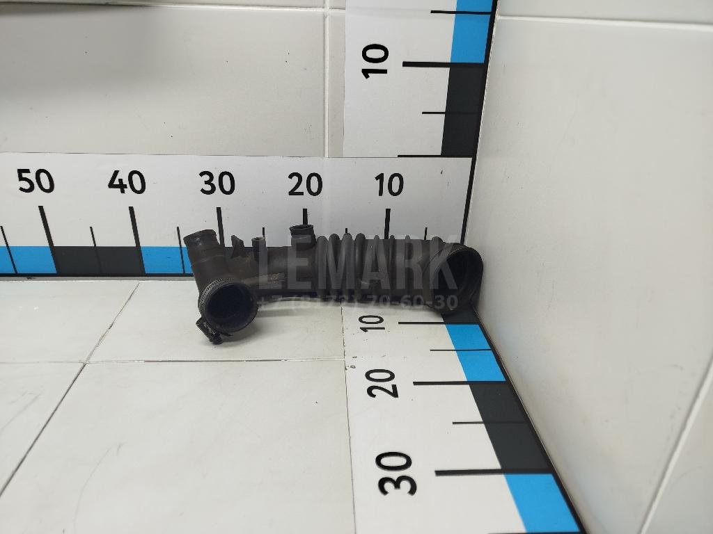 Патрубок воздушного фильтра