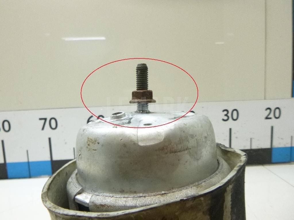 Опора двигателя правая