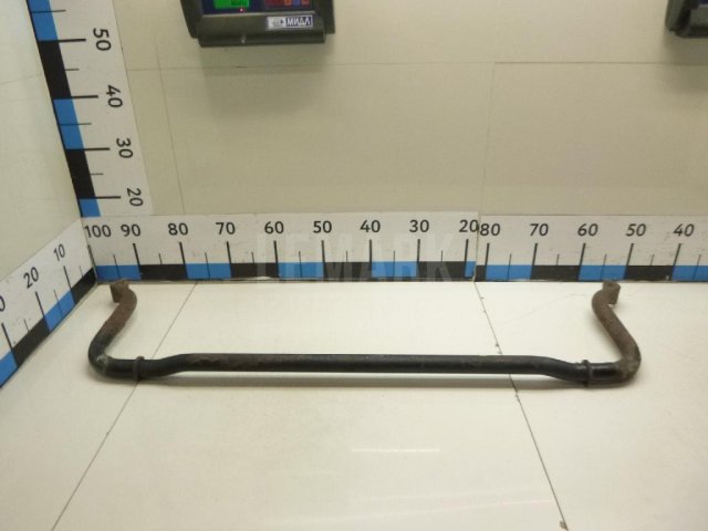 Стабилизатор передний