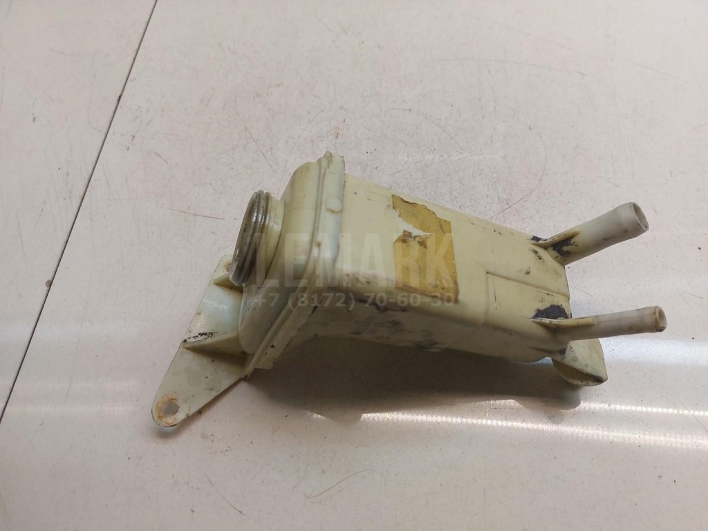 Бачок гидроусилителя