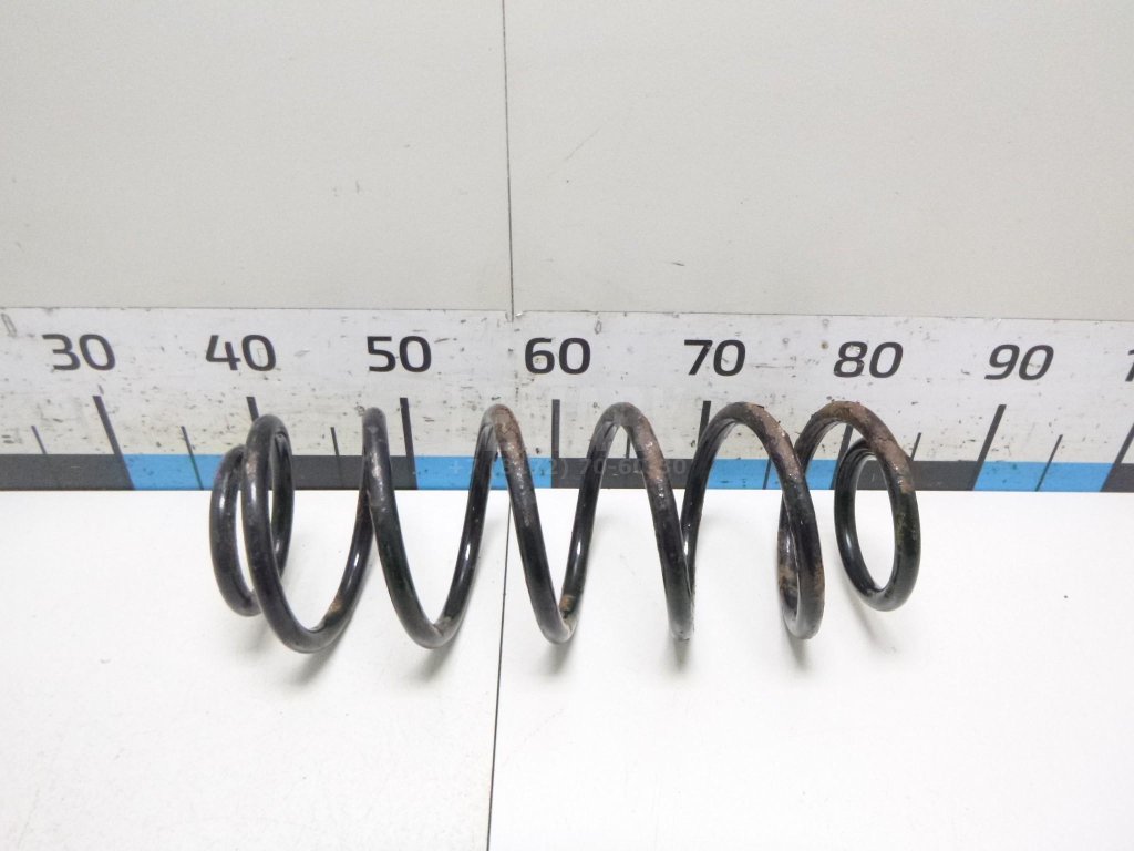 Пружина передняя