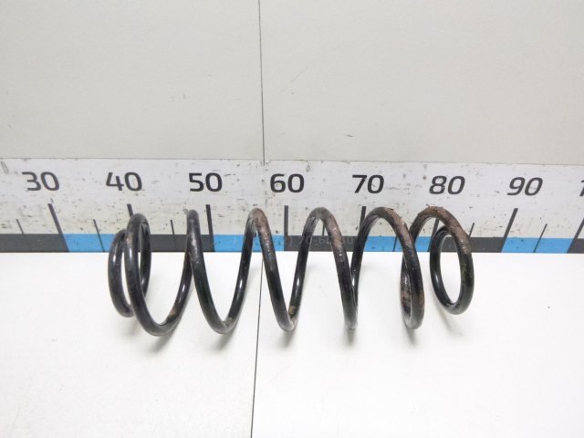 Пружина передняя