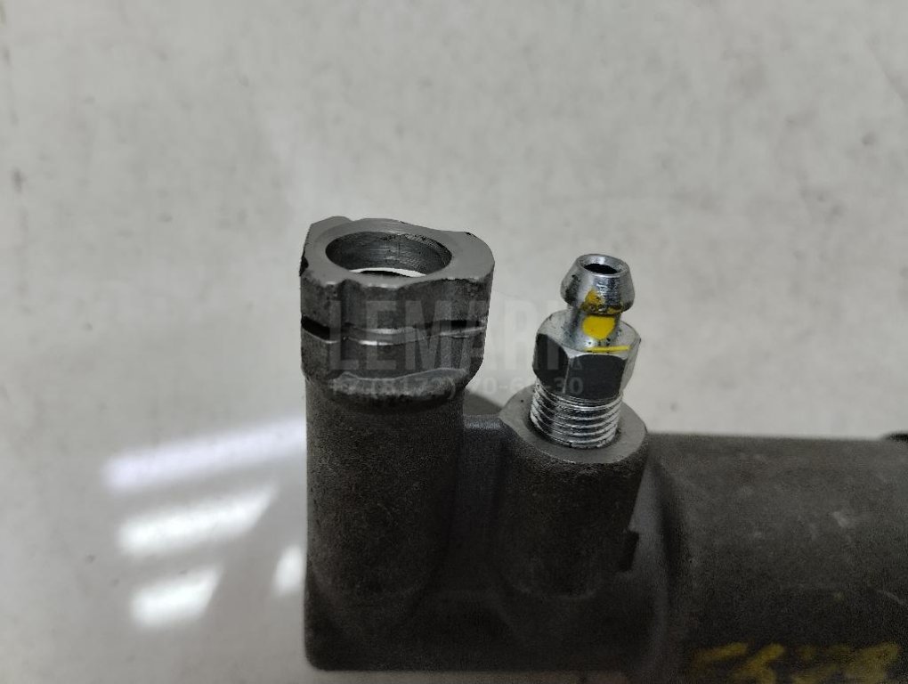 Цилиндр сцепления рабочий