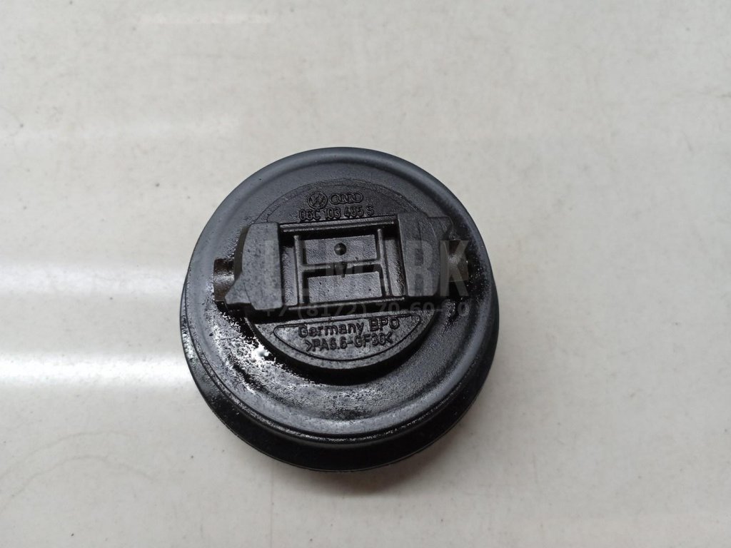 Крышка маслозаливной горловины