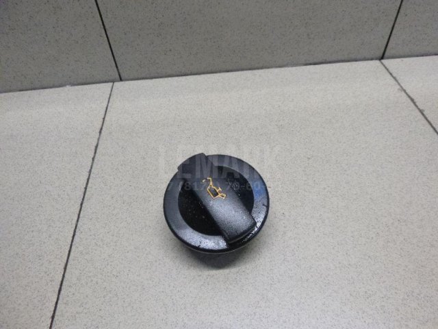 Крышка маслозаливной горловины