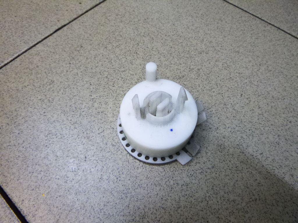 Кронштейн заднего бампера