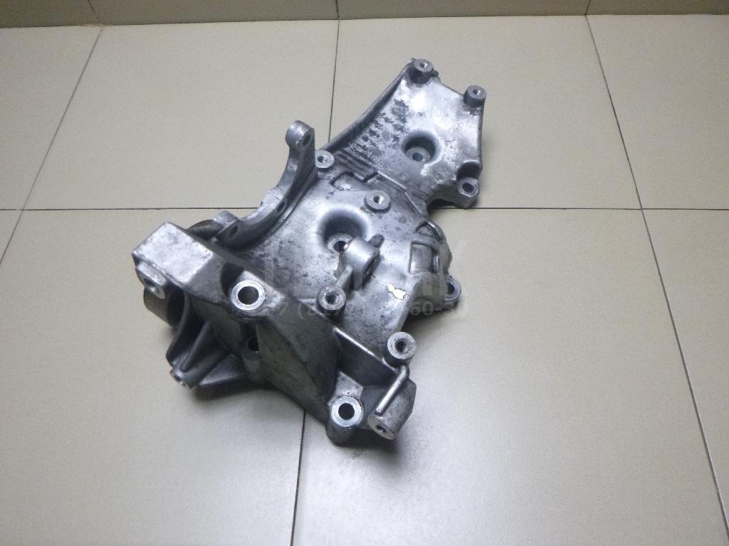 Кронштейн генератора