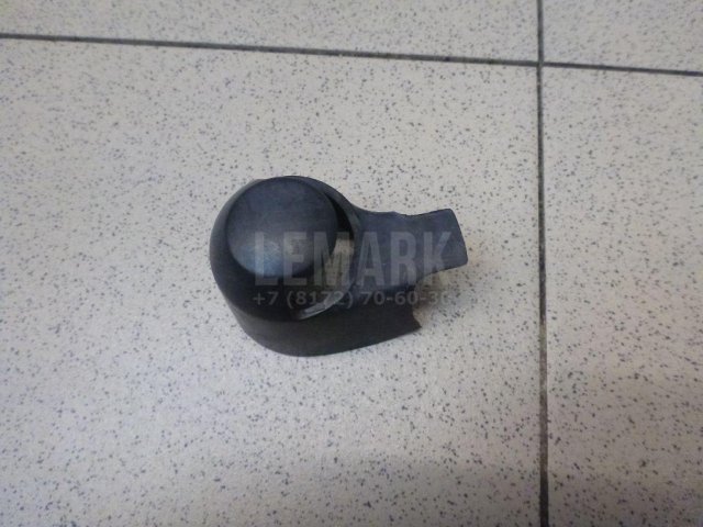 Крышка поводка стеклоочистителя