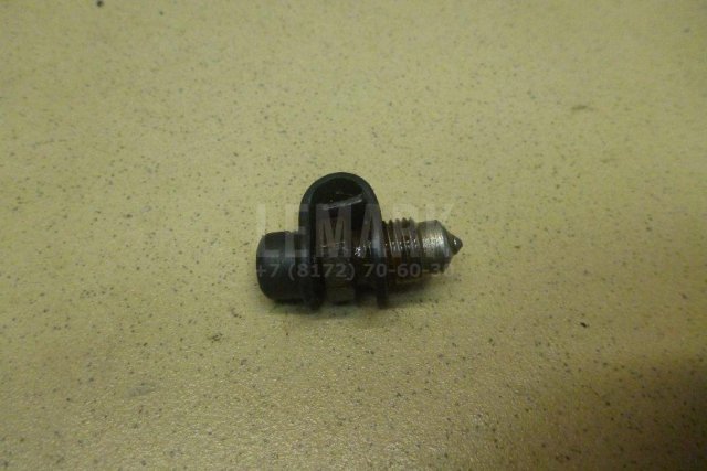 Штуцер прокачки тормозов