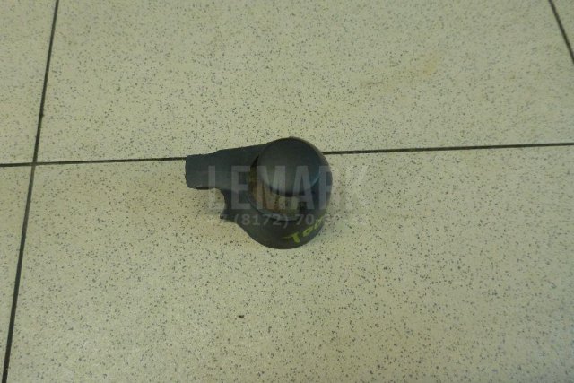 Крышка поводка стеклоочистителя