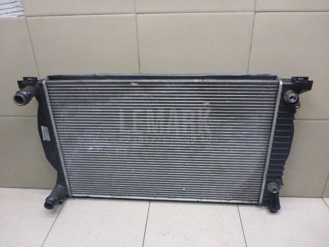 Радиатор основной