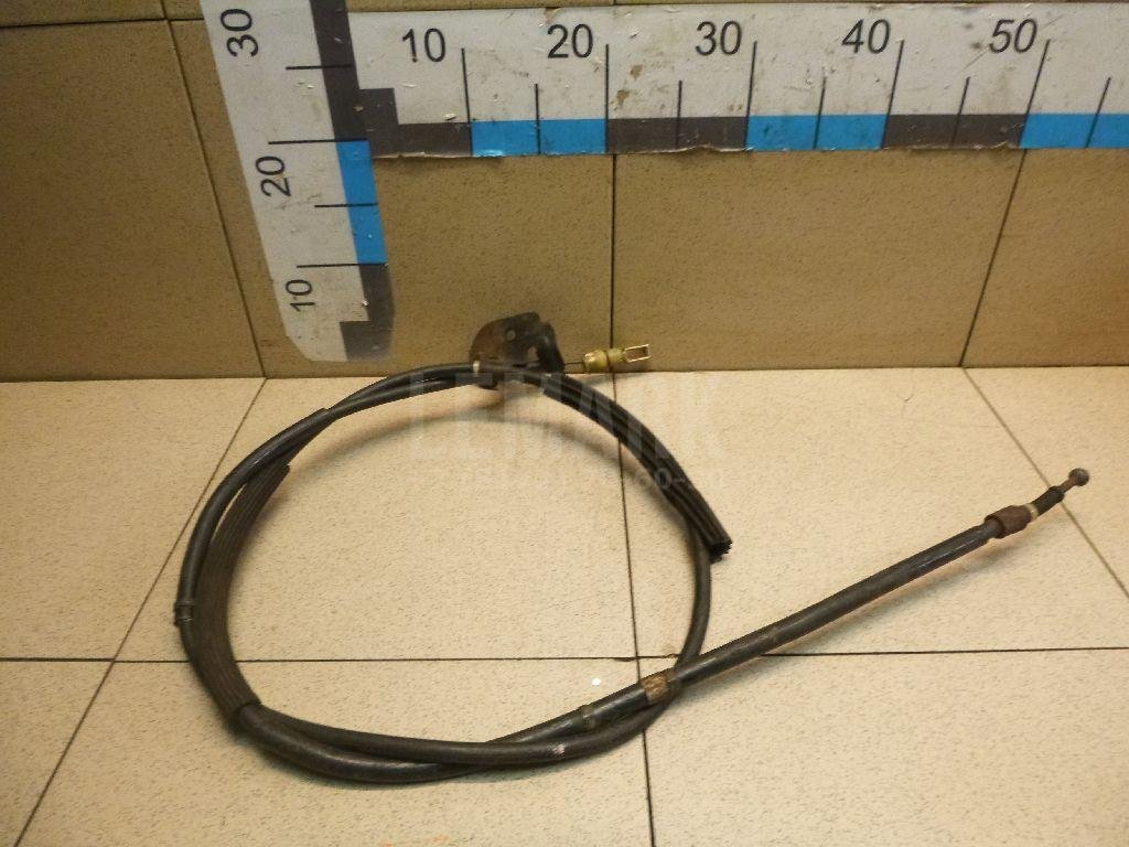 Трос стояночного тормоза правый