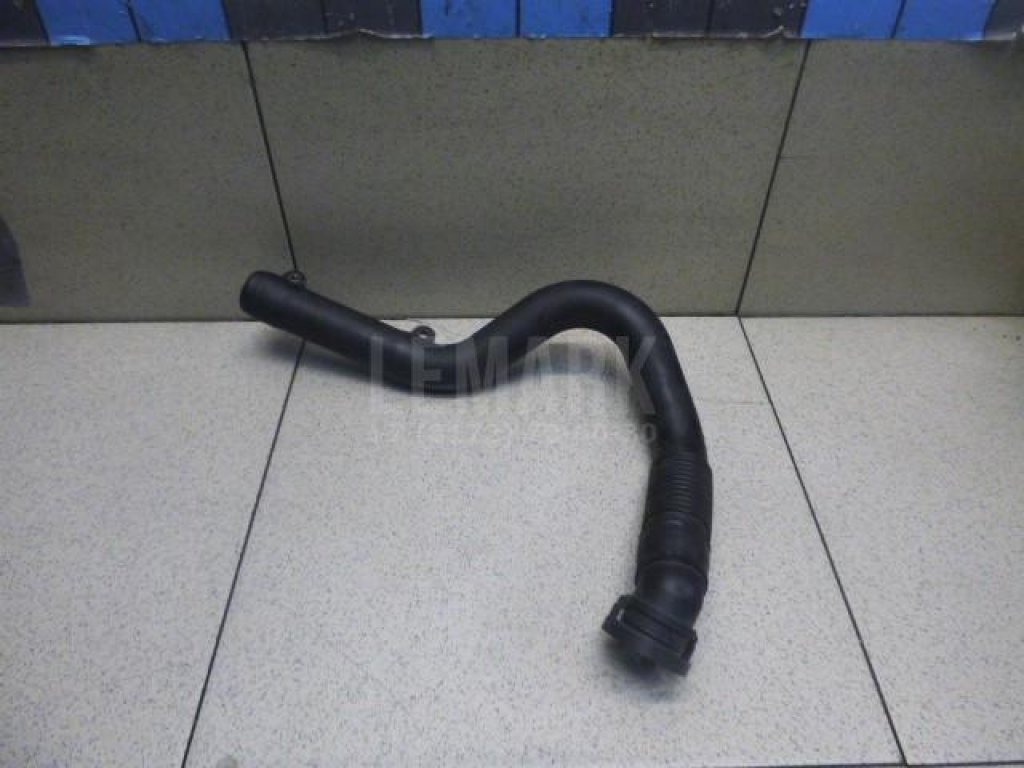 Патрубок воздушного фильтра